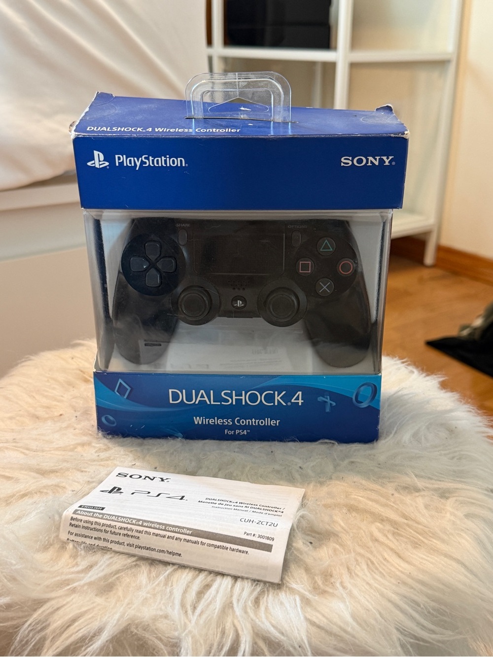 Sony PS4 DualShock 4 Wireless Controller Black CUH-ZCT2U OEM Box Manual